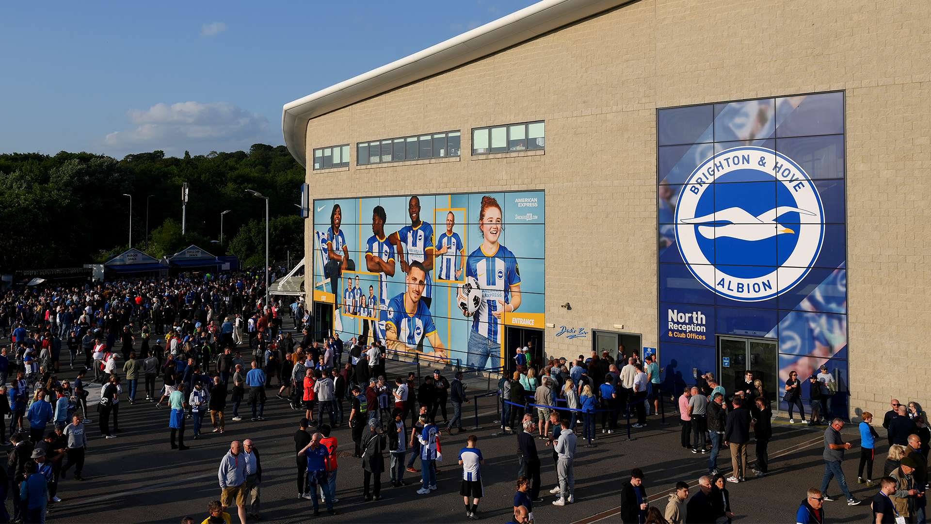 他们利用山 他们利用山